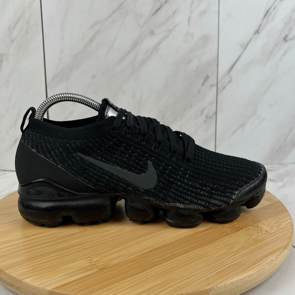 Nike Air Vapormax Flyknit 3 Womens Size 10 Triple Black Running Shoes AJ6910-002